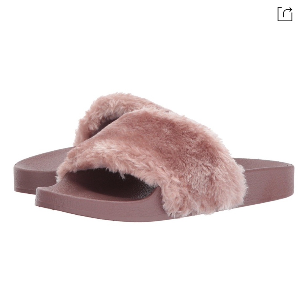 NWB Steve Madden Softey Slides